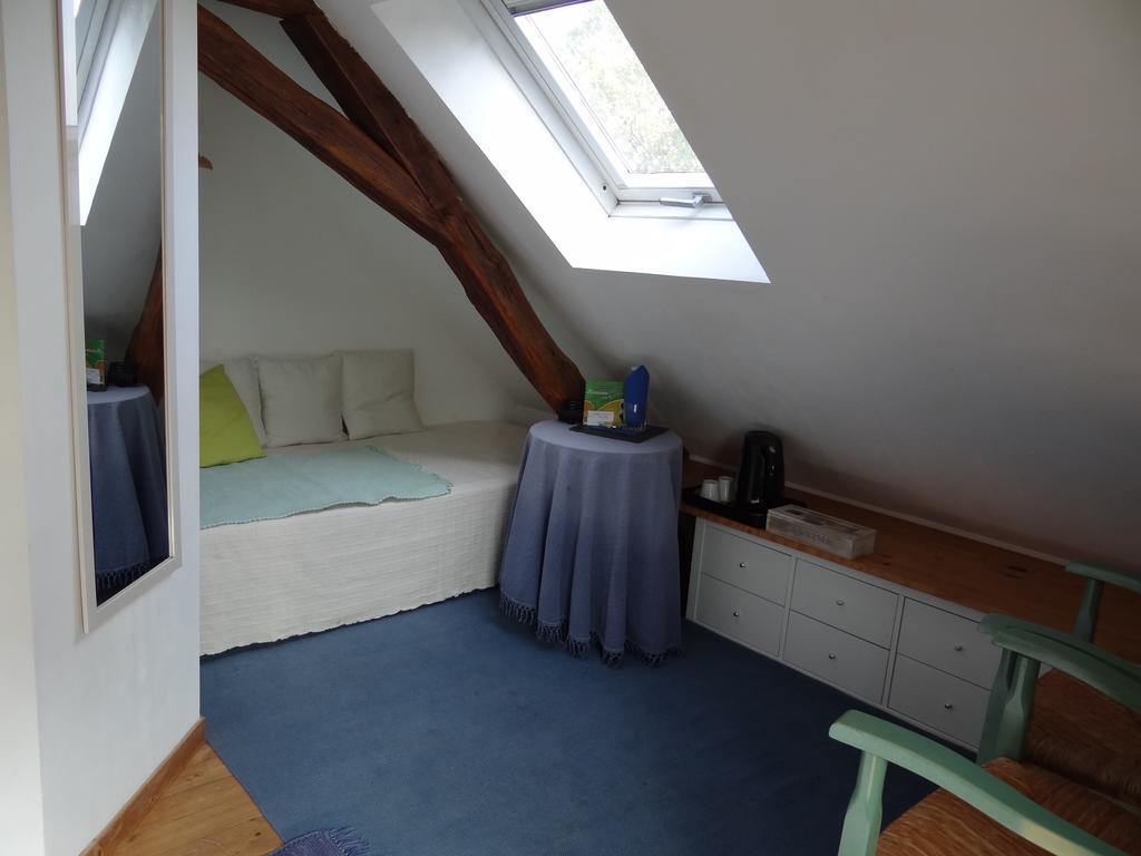 Bed and Breakfast Au Moulin Geant Rochefort-sur-Loire Номер фото